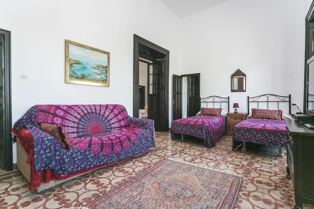 La Duquesa Guest House 타리파 외부 사진